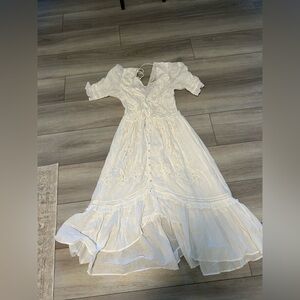 White lace cleobella dress